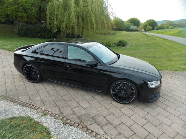 Audi S8 plus original ABT 519kW 320km/h mit 22 Zoll - Λιμουζίνα/ Sedan: φωτογραφία 1 Audi S8 plus original ABT 519kW 320km/h mit 22 Zoll - Λιμουζίνα/ Sedan: φωτογραφία 1