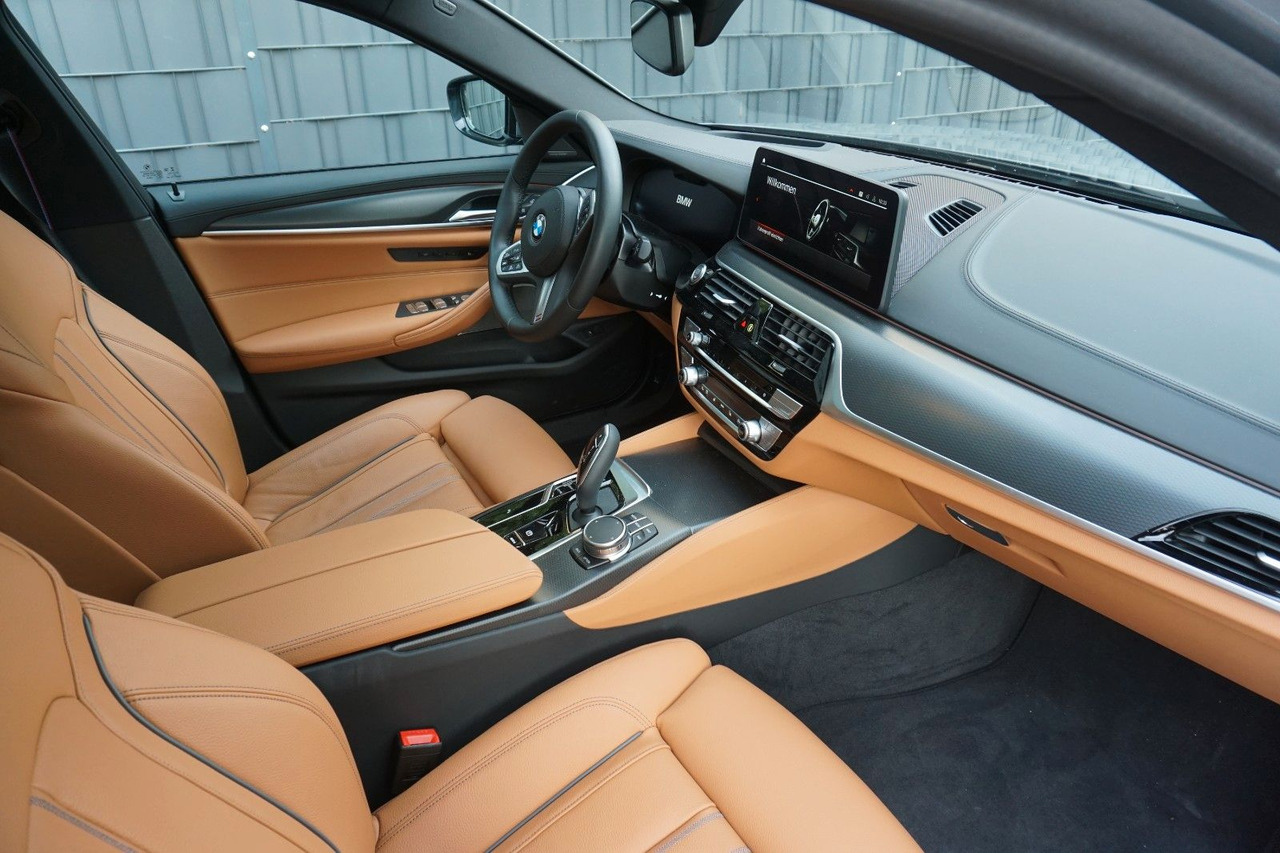 BMW 530 xDrive Touríng - Station wagon: φωτογραφία 4 BMW 530 xDrive Touríng - Station wagon: φωτογραφία 4