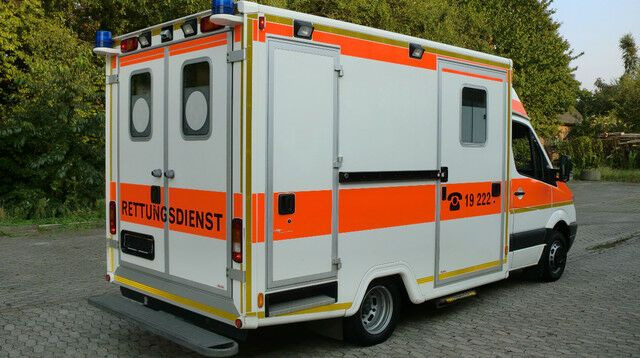 Mercedes-Benz Sprinter 516 CDI /on Stock / Mercedes-Benz Sprinter 516 CDI /on Stock / - Ασθενοφόρο: φωτογραφία 4 Mercedes-Benz Sprinter 516 CDI /on Stock / Mercedes-Benz Sprinter 516 CDI /on Stock / - Ασθενοφόρο: φωτογραφία 4