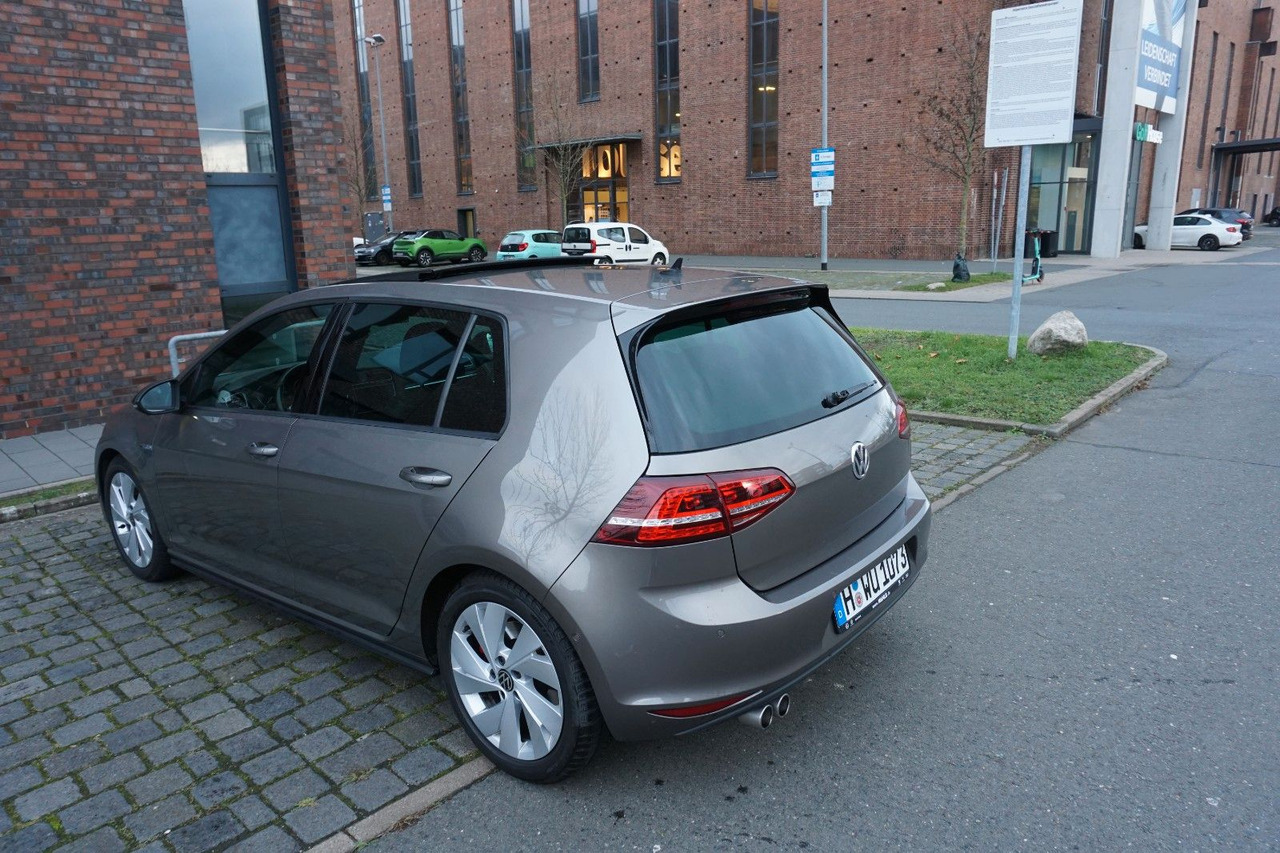 Volkswagen Golf 2.0 TDI DSG BMT GTD - Λιμουζίνα/ Sedan: φωτογραφία 2 Volkswagen Golf 2.0 TDI DSG BMT GTD - Λιμουζίνα/ Sedan: φωτογραφία 2