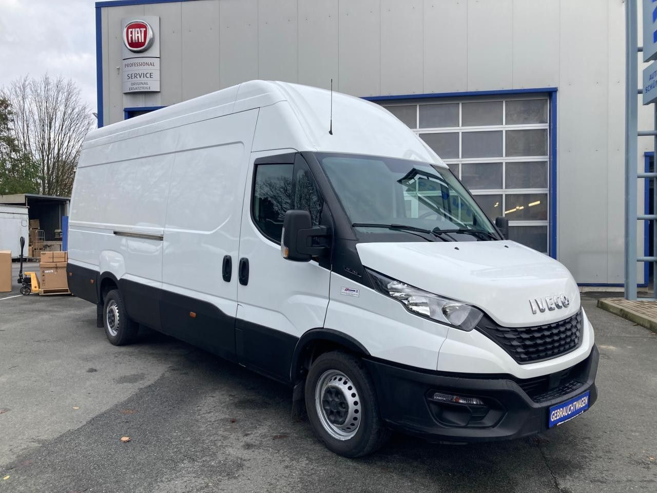 Iveco Daily 35S16V H3 Euro6 Klima AHK Navi ZV - Βαν: φωτογραφία 2 Iveco Daily 35S16V H3 Euro6 Klima AHK Navi ZV - Βαν: φωτογραφία 2