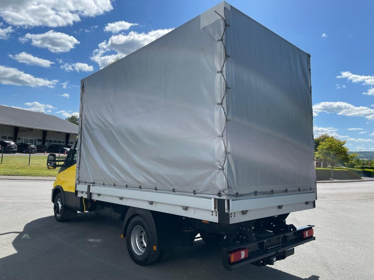 Iveco Daily 70C21HA8/P (72C) Euro6 Klima AHK Navi ZV - Επαγγελματικό αυτοκίνητο με μουσαμά: φωτογραφία 5 Iveco Daily 70C21HA8/P (72C) Euro6 Klima AHK Navi ZV - Επαγγελματικό αυτοκίνητο με μουσαμά: φωτογραφία 5