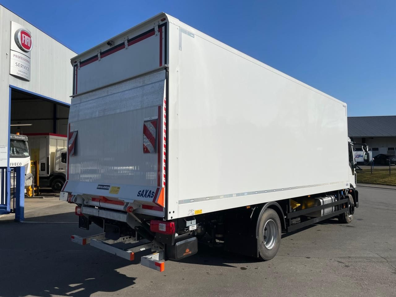 Iveco Eurocargo ML160E32 /P Euro6 Klima AHK Luftfeder - Φορτηγό κόφα: φωτογραφία 4 Iveco Eurocargo ML160E32 /P Euro6 Klima AHK Luftfeder - Φορτηγό κόφα: φωτογραφία 4