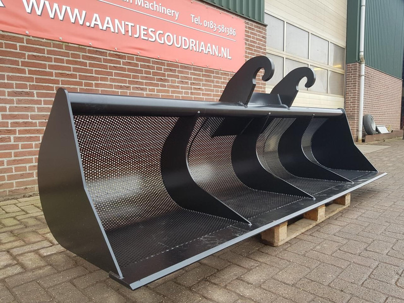 AGM Baggerbak 3 meter breed CW 3 - Κουβας: φωτογραφία 3 AGM Baggerbak 3 meter breed CW 3 - Κουβας: φωτογραφία 3