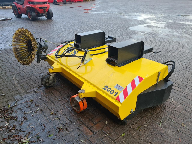 MTS bezem met lepel insteek - Σκούπα: φωτογραφία 4 MTS bezem met lepel insteek - Σκούπα: φωτογραφία 4