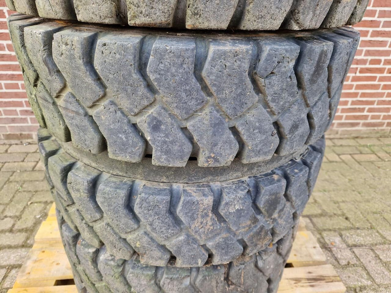 Onbekend - Ελαστικά και ζάντες: φωτογραφία 3 Onbekend - Ελαστικά και ζάντες: φωτογραφία 3