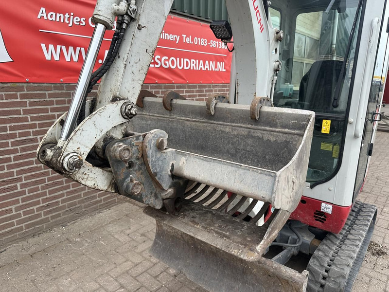 Takeuchi TB216 - Gebruikt - Μίνι εκσκαφέας: φωτογραφία 3 Takeuchi TB216 - Gebruikt - Μίνι εκσκαφέας: φωτογραφία 3