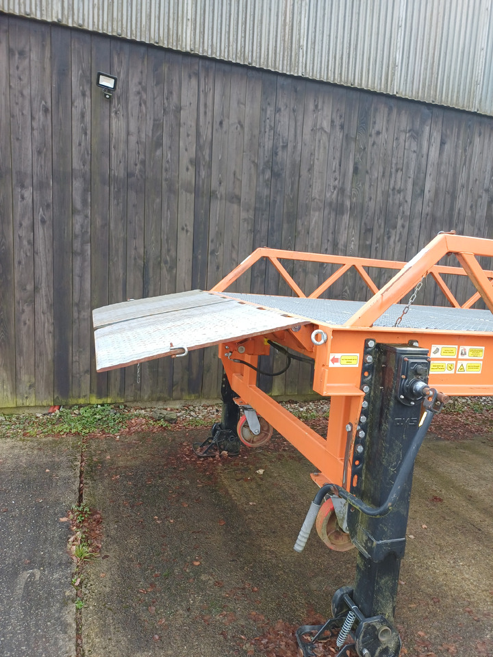 Saurus - Ράμπα φόρτωσης: φωτογραφία 5 Saurus - Ράμπα φόρτωσης: φωτογραφία 5