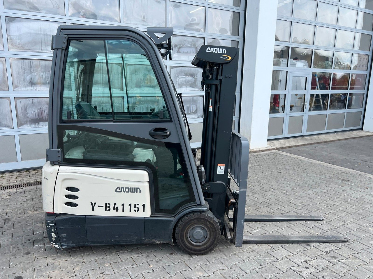 Crown SCT6020-1.3 / Triplex 4,3m / 1.227h / 2017 - Ηλεκτροκίνητο περονοφόρο: φωτογραφία 2 Crown SCT6020-1.3 / Triplex 4,3m / 1.227h / 2017 - Ηλεκτροκίνητο περονοφόρο: φωτογραφία 2