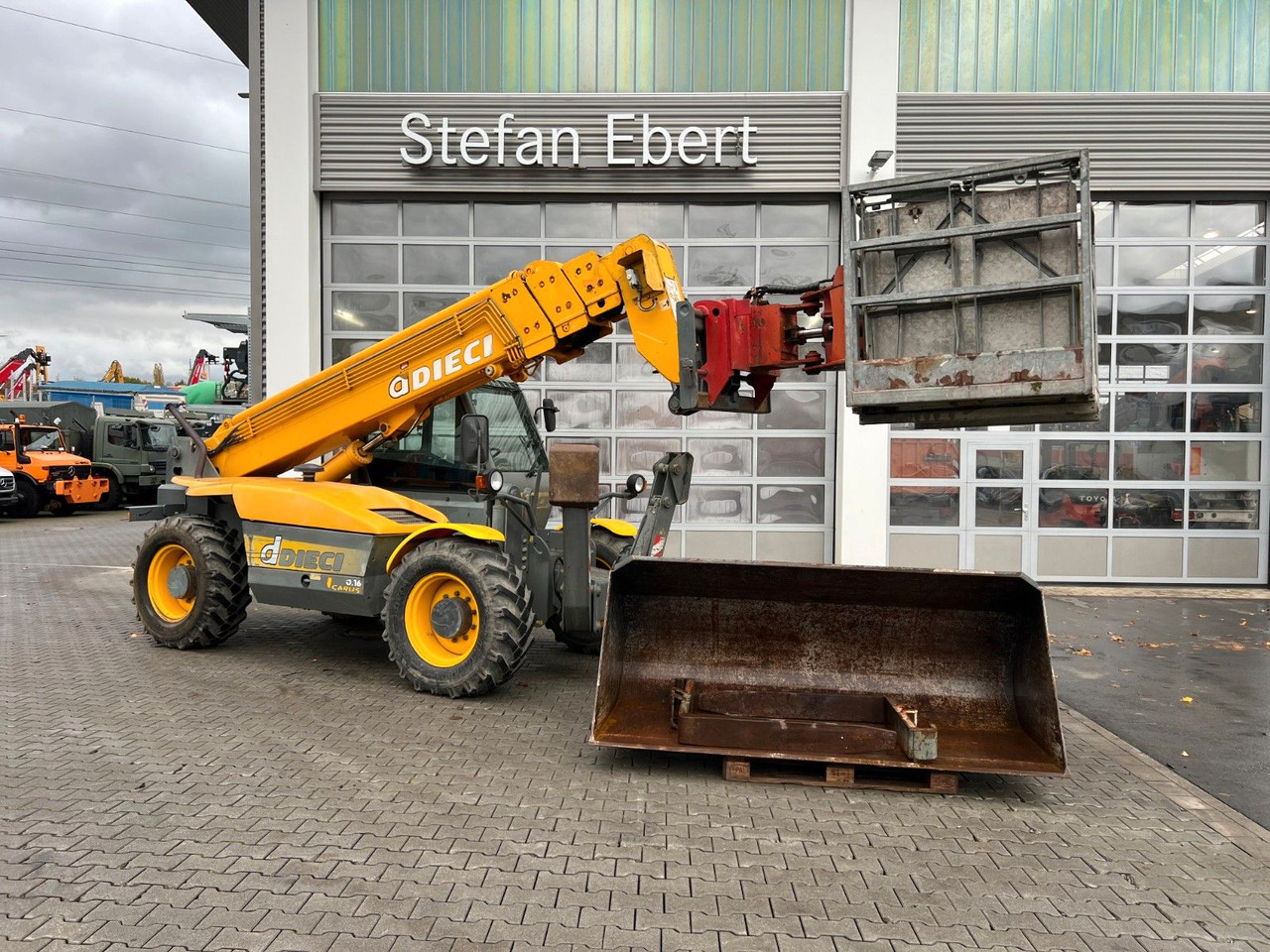 Dieci Icarus 40.16 ET 166 / 4.238 h / 2003 - Τηλεσκοπικός φορτωτής: φωτογραφία 1 Dieci Icarus 40.16 ET 166 / 4.238 h / 2003 - Τηλεσκοπικός φορτωτής: φωτογραφία 1