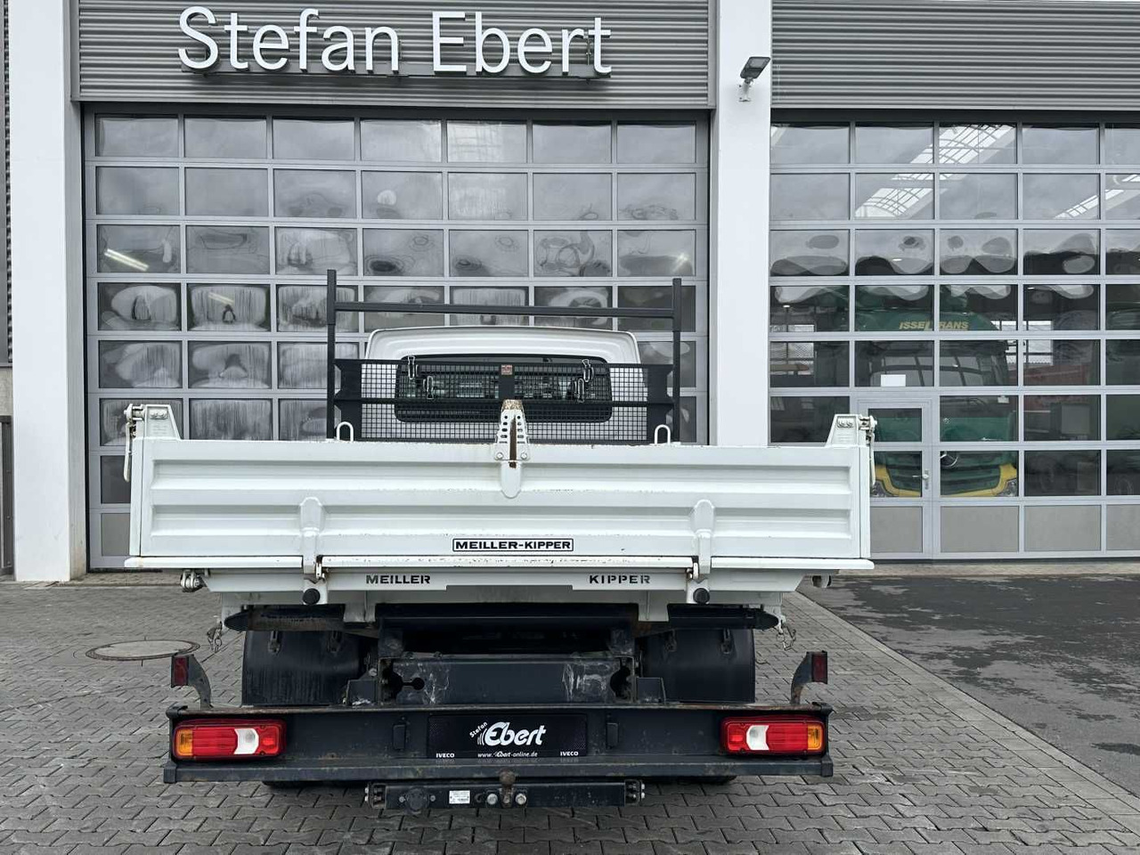 Iveco 70C18H 3-S.Kipper *R.3750mm*7Sitze*AHK* - Όχημα με ανατρεπομενη καροτσα: φωτογραφία 4 Iveco 70C18H 3-S.Kipper *R.3750mm*7Sitze*AHK* - Όχημα με ανατρεπομενη καροτσα: φωτογραφία 4