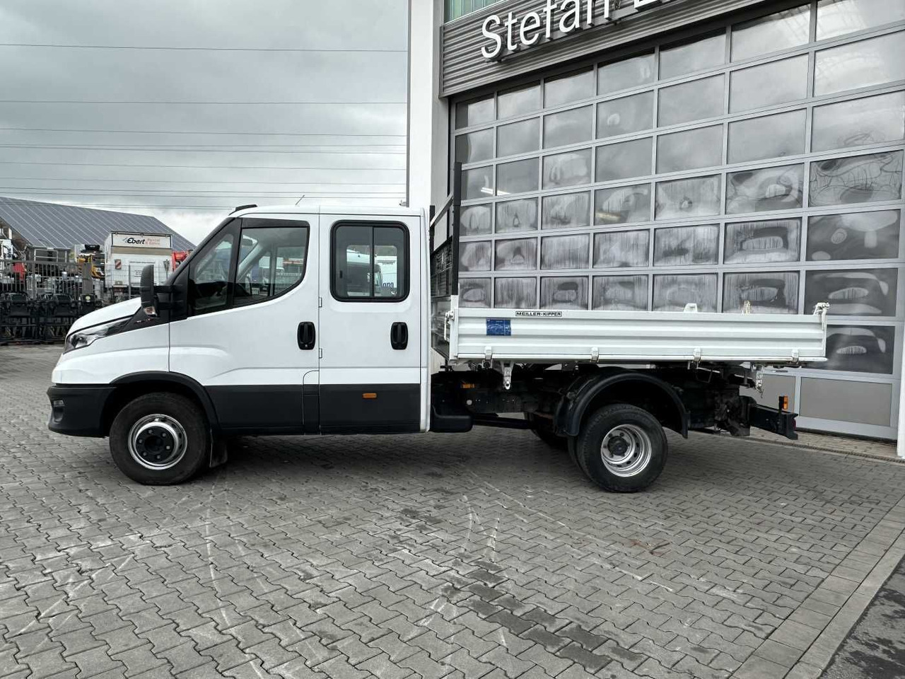 Iveco 70C18H 3-S.Kipper *R.3750mm*7Sitze*AHK* - Όχημα με ανατρεπομενη καροτσα: φωτογραφία 2 Iveco 70C18H 3-S.Kipper *R.3750mm*7Sitze*AHK* - Όχημα με ανατρεπομενη καροτσα: φωτογραφία 2