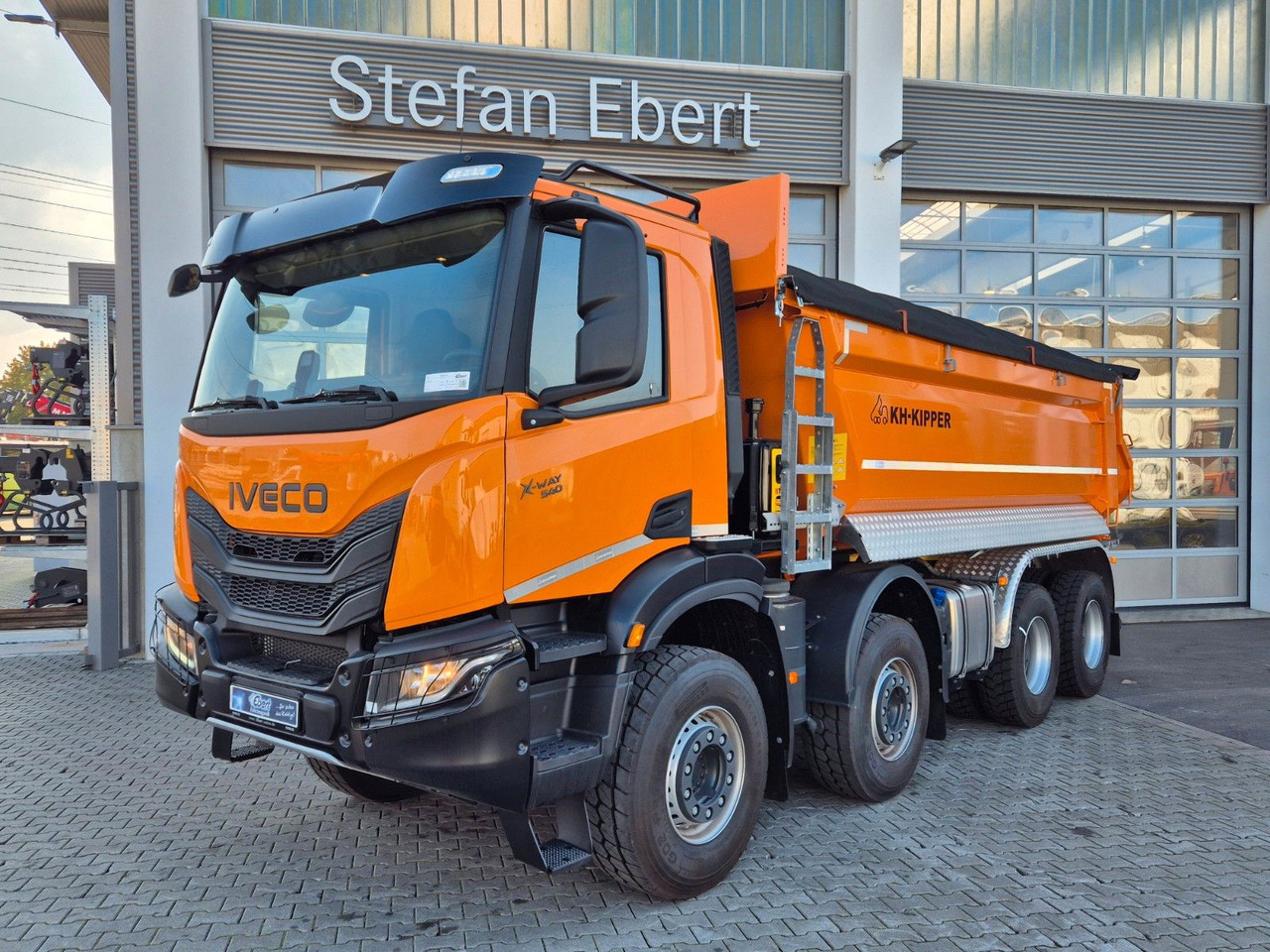 Iveco AD360X54Z HR OFF 8x4 Intarder AHK - Φορτηγό καδοφόρος φορτωτής: φωτογραφία 2 Iveco AD360X54Z HR OFF 8x4 Intarder AHK - Φορτηγό καδοφόρος φορτωτής: φωτογραφία 2