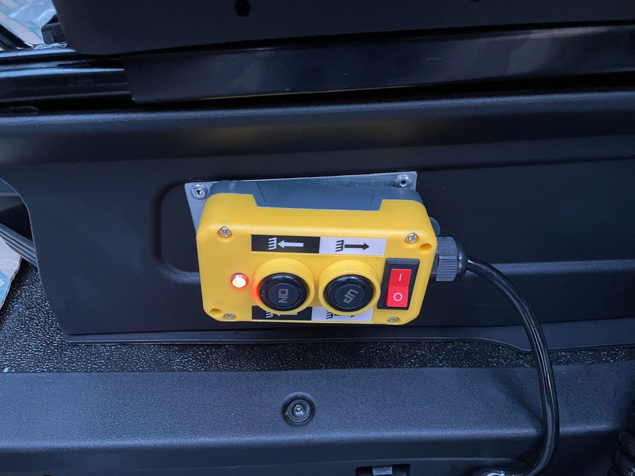 Όχημα με ανατρεπομενη καροτσα Iveco Daily 35S14 A8*R3.450mm*Automatik*Kamera*2Sitze*: φωτογραφία 14 Όχημα με ανατρεπομενη καροτσα Iveco Daily 35S14 A8*R3.450mm*Automatik*Kamera*2Sitze*: φωτογραφία 14