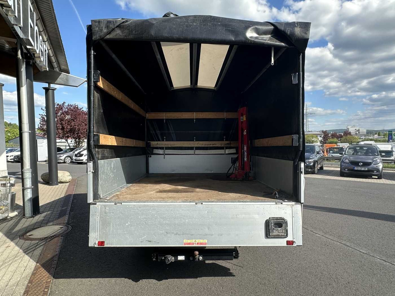 Iveco Daily 35S14 Pritsche+Plane *AHK*Ladekran*7-Sitze - Μικρό φορτηγό με καρότσα: φωτογραφία 5 Iveco Daily 35S14 Pritsche+Plane *AHK*Ladekran*7-Sitze - Μικρό φορτηγό με καρότσα: φωτογραφία 5