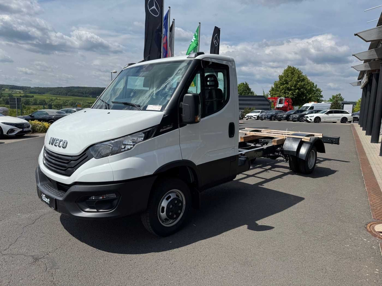 Iveco Daily 50C18 HA8 3.0L *R4.350mm*Klima*Automatik* - Φορτηγό σασί: φωτογραφία 3 Iveco Daily 50C18 HA8 3.0L *R4.350mm*Klima*Automatik* - Φορτηγό σασί: φωτογραφία 3