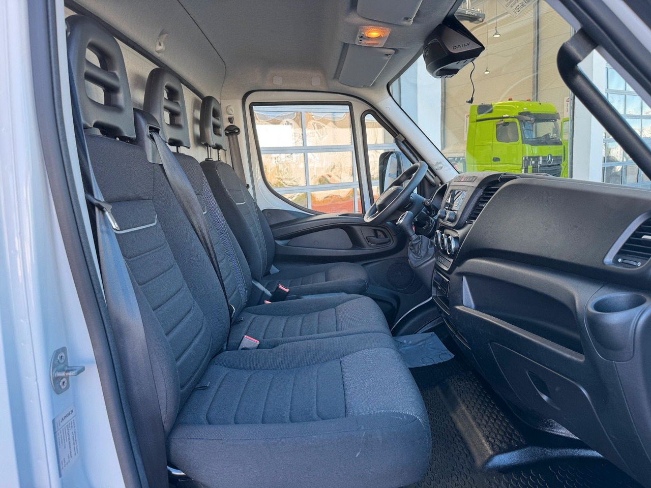 Επαγγελματικό αυτοκίνητο κόφα Iveco Daily 70C18 A8 *Koffer*LBW*Automatik*: φωτογραφία 18 Επαγγελματικό αυτοκίνητο κόφα Iveco Daily 70C18 A8 *Koffer*LBW*Automatik*: φωτογραφία 18