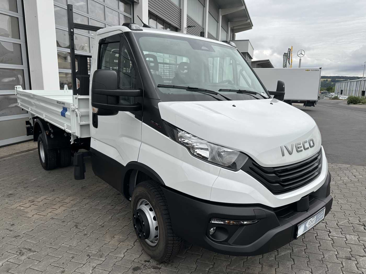 Iveco Daily 70C18H 3-S.-Kipper *R3.750mm*2xAHK* 4x - Όχημα με ανατρεπομενη καροτσα: φωτογραφία 3 Iveco Daily 70C18H 3-S.-Kipper *R3.750mm*2xAHK* 4x - Όχημα με ανατρεπομενη καροτσα: φωτογραφία 3