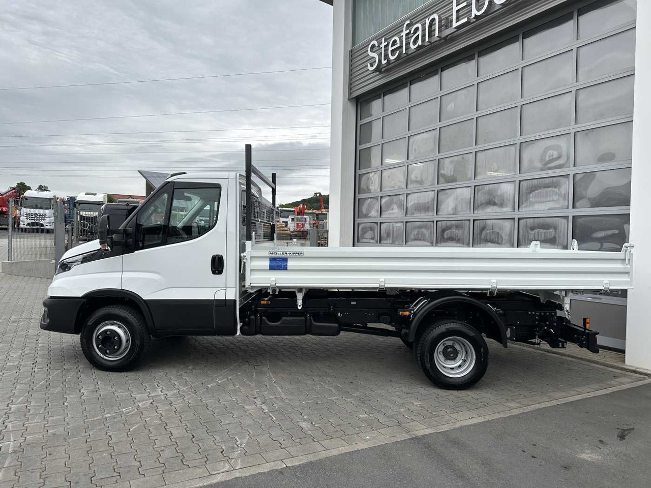 Όχημα με ανατρεπομενη καροτσα Iveco Daily 70C18H 3-S.-Kipper *R3.750mm*2xAHK*: φωτογραφία 8