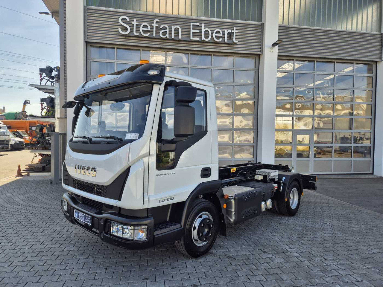 Iveco Eurocargo ML80E21K 4x2 Hyva 05-32-K-DIN-BF 2xAHK - Φορτηγό φόρτωσης γάντζου: φωτογραφία 2 Iveco Eurocargo ML80E21K 4x2 Hyva 05-32-K-DIN-BF 2xAHK - Φορτηγό φόρτωσης γάντζου: φωτογραφία 2