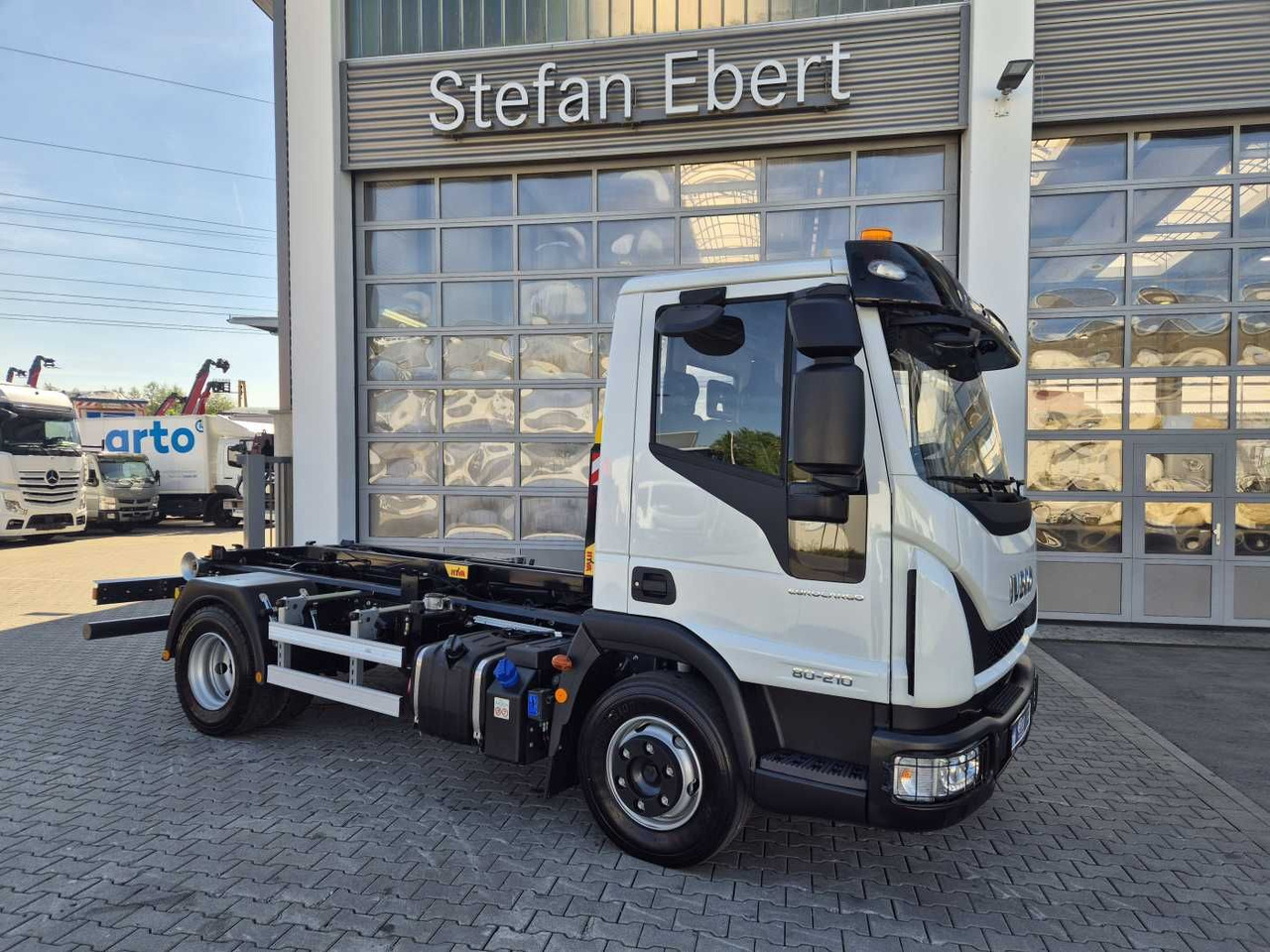 Iveco Eurocargo ML80E21K 4x2 Hyva 05-32-K-DIN-BF 2xAHK - Φορτηγό φόρτωσης γάντζου: φωτογραφία 4 Iveco Eurocargo ML80E21K 4x2 Hyva 05-32-K-DIN-BF 2xAHK - Φορτηγό φόρτωσης γάντζου: φωτογραφία 4