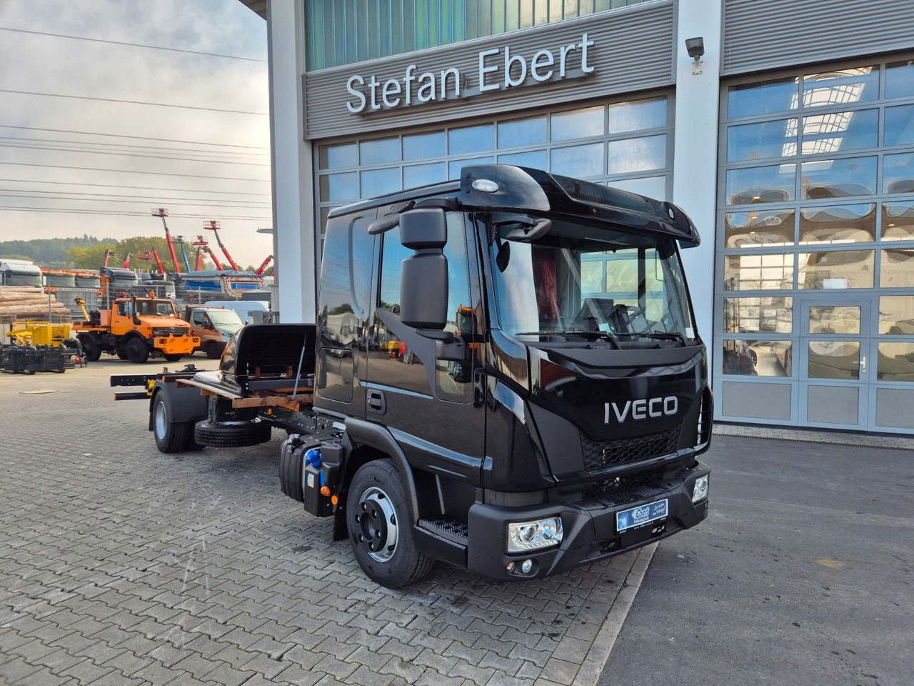 Iveco Eurocargo ML80E22/P 2x AHK Klima Standh. Bett - Φορτηγό σασί: φωτογραφία 3 Iveco Eurocargo ML80E22/P 2x AHK Klima Standh. Bett - Φορτηγό σασί: φωτογραφία 3
