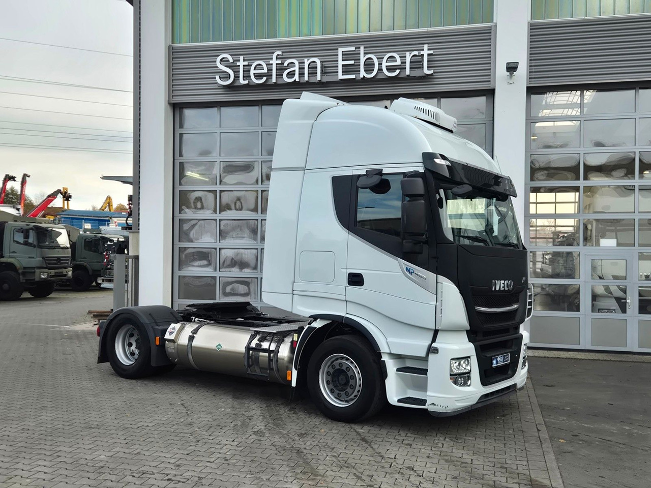 Iveco Stralis 460NP LNG Standklima Xenon 3 Stück - Τράκτορας: φωτογραφία 4 Iveco Stralis 460NP LNG Standklima Xenon 3 Stück - Τράκτορας: φωτογραφία 4