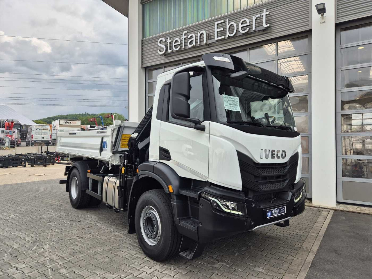 Iveco X-Way AD200X42/P HR OFF Hiab X-HIDUO 118E-3 Funk - Φορτηγό ανατρεπόμενο, Φορτηγό με γερανό: φωτογραφία 3 Iveco X-Way AD200X42/P HR OFF Hiab X-HIDUO 118E-3 Funk - Φορτηγό ανατρεπόμενο, Φορτηγό με γερανό: φωτογραφία 3