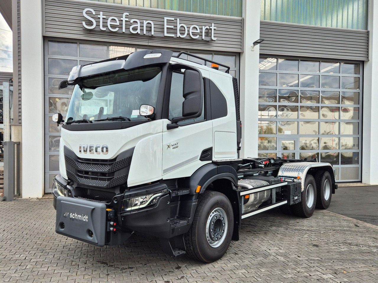 Iveco X-Way AT300X48Z/P HR OFF 6x4 Hiab Winterdienst - Φορτηγό φόρτωσης γάντζου: φωτογραφία 2 Iveco X-Way AT300X48Z/P HR OFF 6x4 Hiab Winterdienst - Φορτηγό φόρτωσης γάντζου: φωτογραφία 2