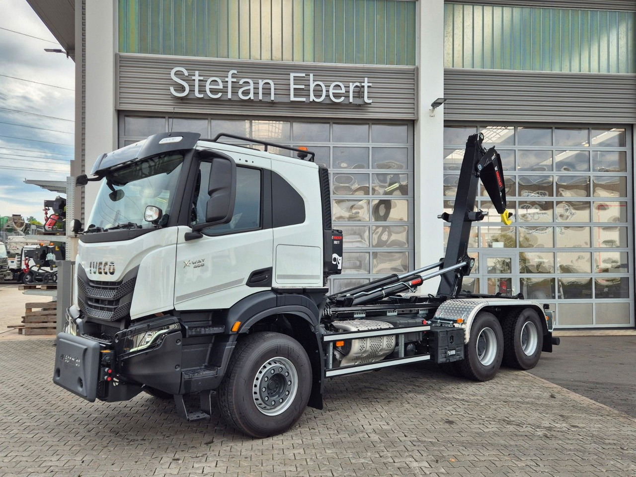 Iveco X-Way AT300X48Z/P HR OFF 6x4 Hiab Winterdienst - Φορτηγό φόρτωσης γάντζου: φωτογραφία 5 Iveco X-Way AT300X48Z/P HR OFF 6x4 Hiab Winterdienst - Φορτηγό φόρτωσης γάντζου: φωτογραφία 5