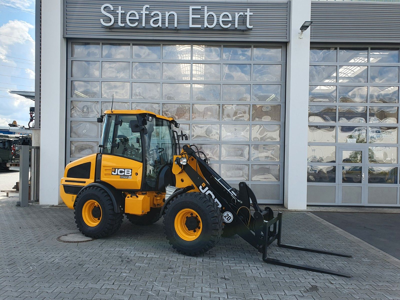 JCB 407 SV / Neufahrzeug / Gabel - Ελαστιχοφόρος φορτωτής: φωτογραφία 1 JCB 407 SV / Neufahrzeug / Gabel - Ελαστιχοφόρος φορτωτής: φωτογραφία 1