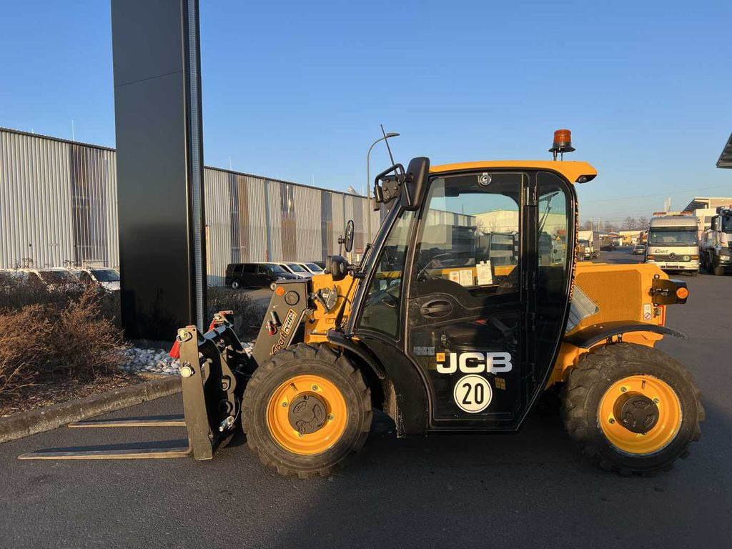 JCB 514-40 / nur 108h / 2023 / Eigengewicht: 2.700kg - Τηλεσκοπικός φορτωτής: φωτογραφία 2 JCB 514-40 / nur 108h / 2023 / Eigengewicht: 2.700kg - Τηλεσκοπικός φορτωτής: φωτογραφία 2