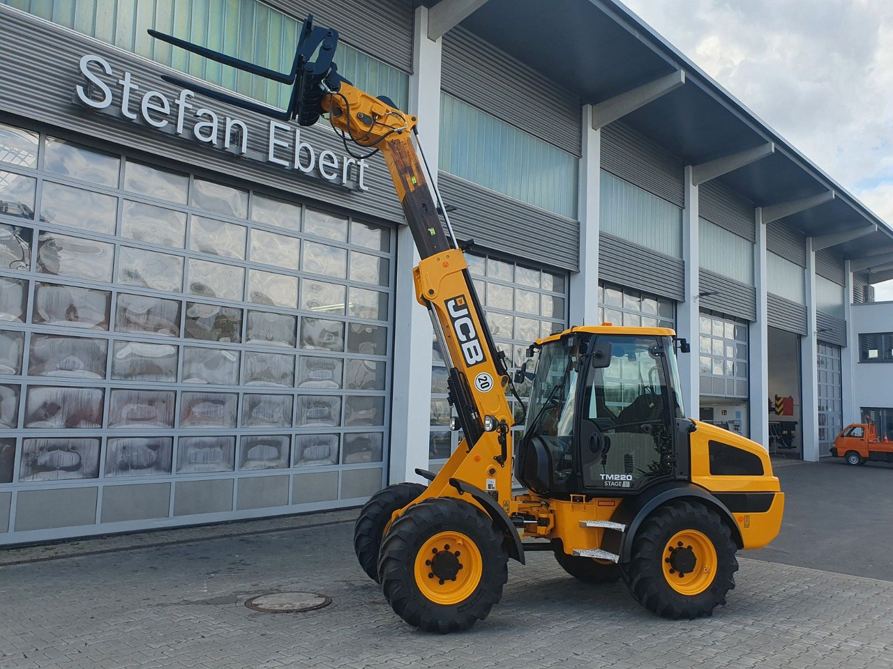 JCB TM 220 SV C / Neufahrzeug / Teleskop / Gabel - Ελαστιχοφόρος φορτωτής: φωτογραφία 1 JCB TM 220 SV C / Neufahrzeug / Teleskop / Gabel - Ελαστιχοφόρος φορτωτής: φωτογραφία 1