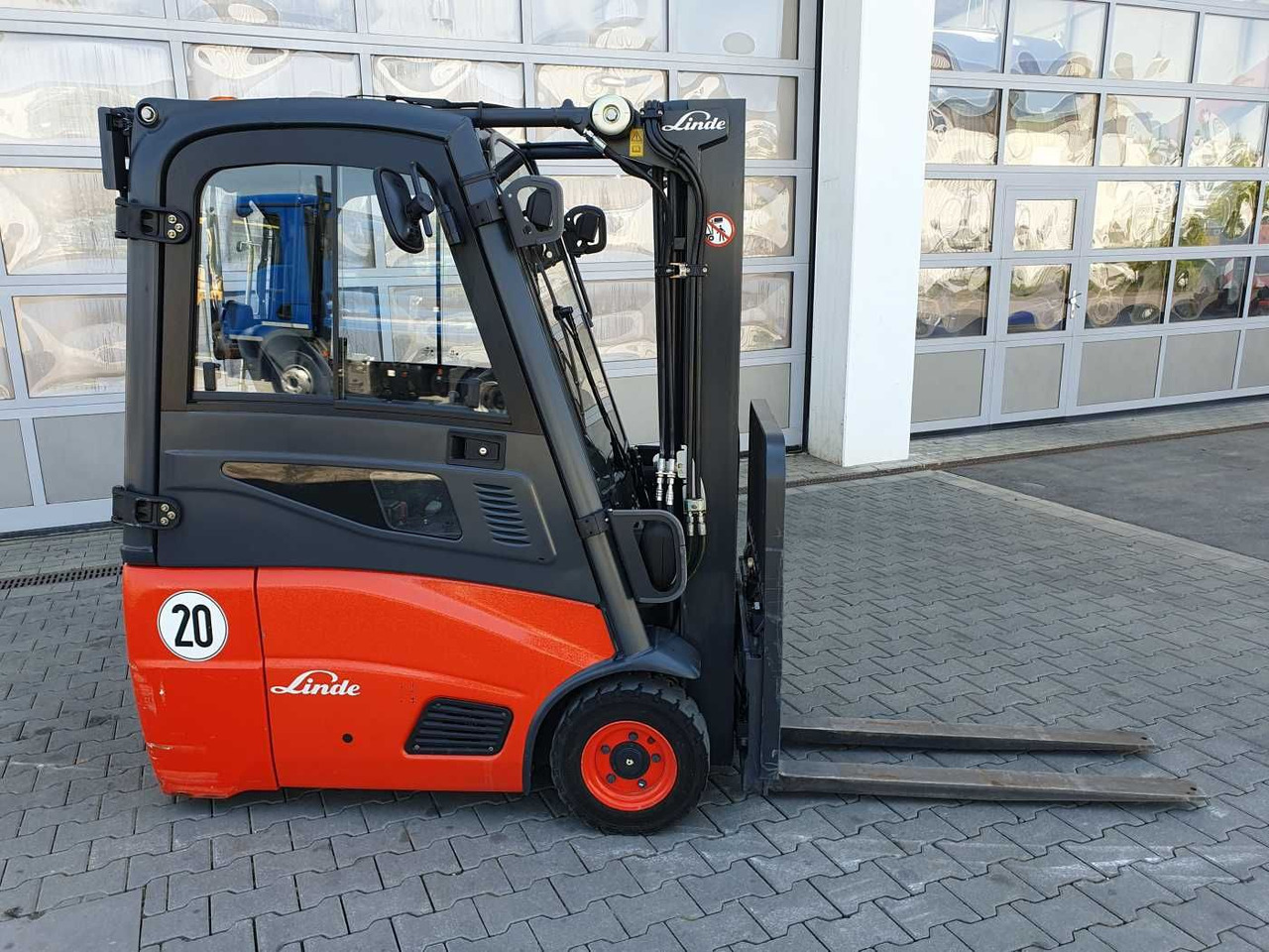 Linde E14 - 01 / Triplex: 4.10m! / SS / nur 1.003h! - Ηλεκτροκίνητο περονοφόρο: φωτογραφία 2 Linde E14 - 01 / Triplex: 4.10m! / SS / nur 1.003h! - Ηλεκτροκίνητο περονοφόρο: φωτογραφία 2