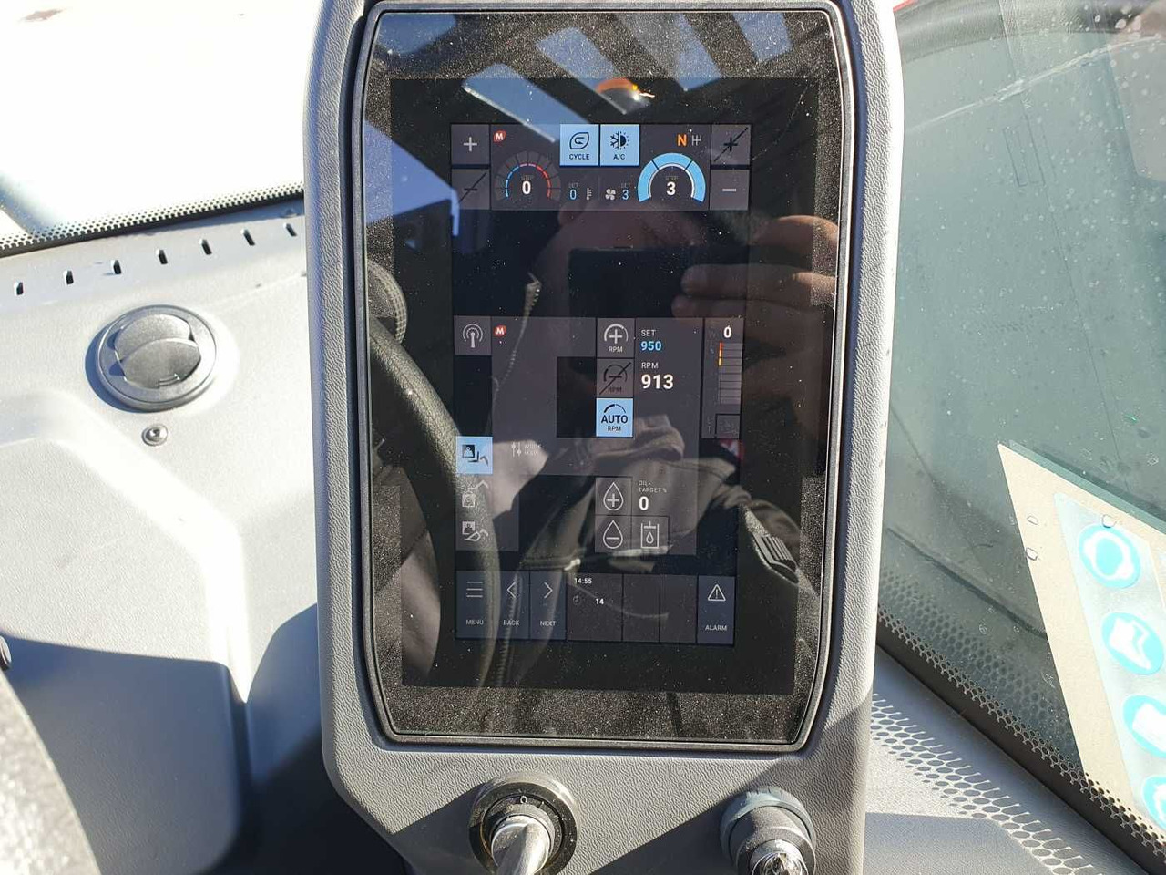 Τηλεσκοπικός φορτωτής Magni TH 3.6-D5/D / 3to - 5,8m / 75PS: φωτογραφία 14