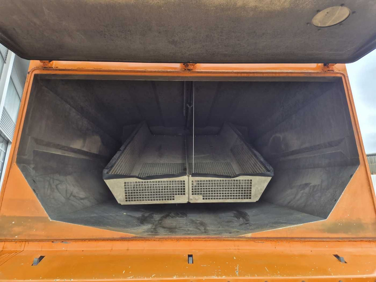 Σάρωθρο δρόμων Mercedes-Benz Actros 2032 A 4x4 Bucher STKF 9500 Airport 30x: φωτογραφία 8
