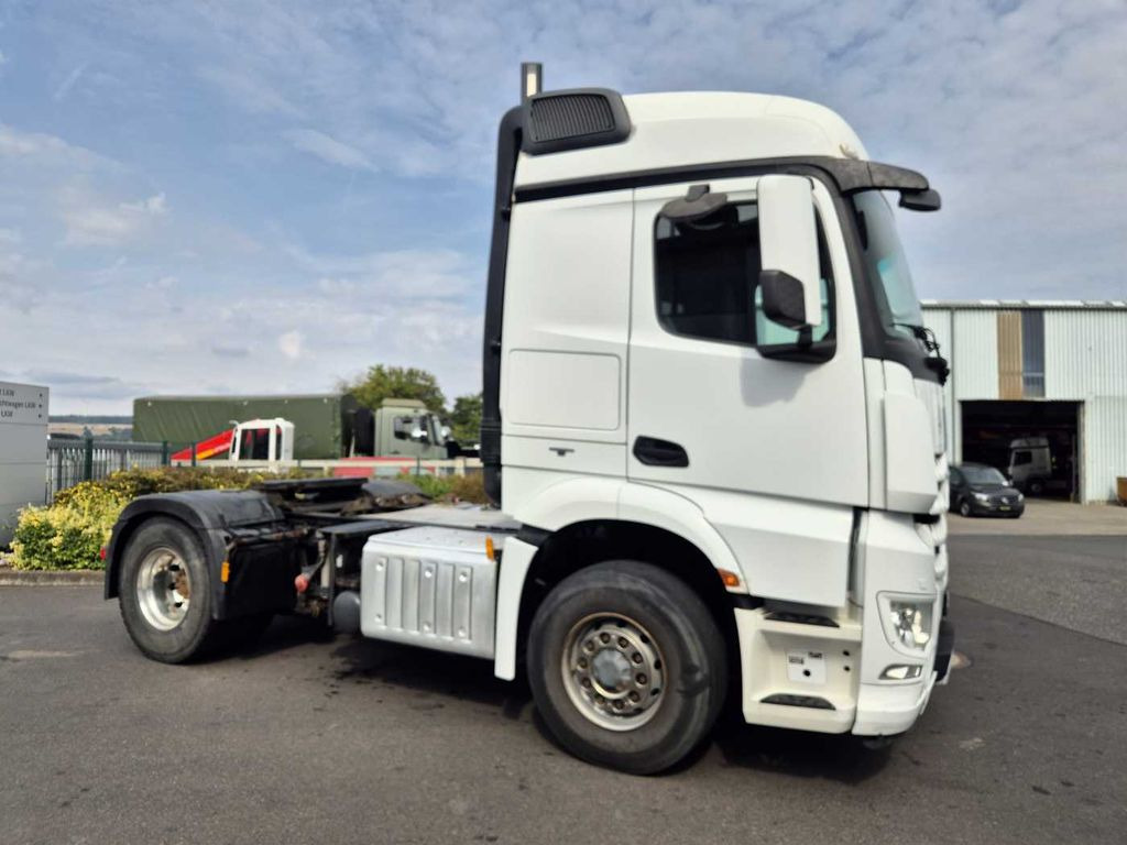 Mercedes-Benz Arocs 1845 LS 4x4 HAD Retarder Hydraulik Navi Mercedes-Benz Arocs 1845 LS 4x4 HAD Retarder Hydraulik Navi - Τράκτορας: φωτογραφία 3 Mercedes-Benz Arocs 1845 LS 4x4 HAD Retarder Hydraulik Navi Mercedes-Benz Arocs 1845 LS 4x4 HAD Retarder Hydraulik Navi - Τράκτορας: φωτογραφία 3