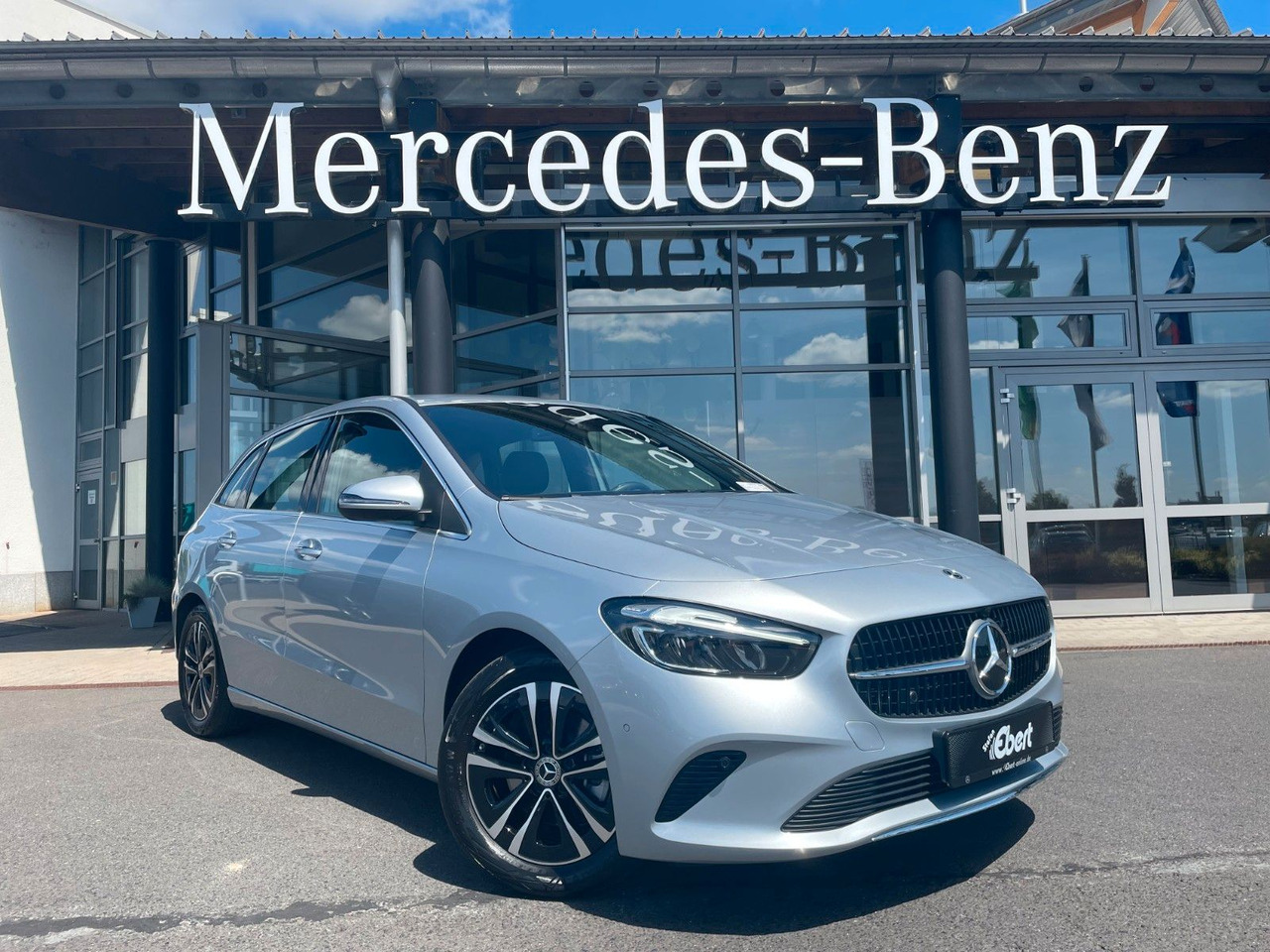Mercedes-Benz B 200 Progressive R-Kamera+Carplay+Ambiente+Keyl - Station wagon: φωτογραφία 1 Mercedes-Benz B 200 Progressive R-Kamera+Carplay+Ambiente+Keyl - Station wagon: φωτογραφία 1