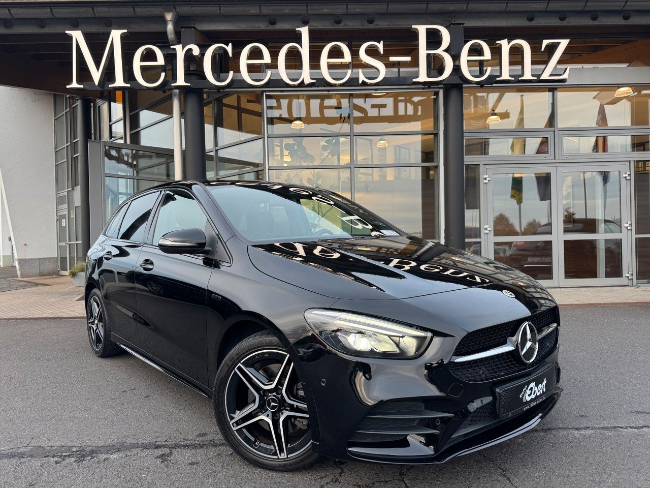 Mercedes-Benz B 250e Edition2020+AMG+Ambiente+Night+LED - Λιμουζίνα/ Sedan: φωτογραφία 1 Mercedes-Benz B 250e Edition2020+AMG+Ambiente+Night+LED - Λιμουζίνα/ Sedan: φωτογραφία 1