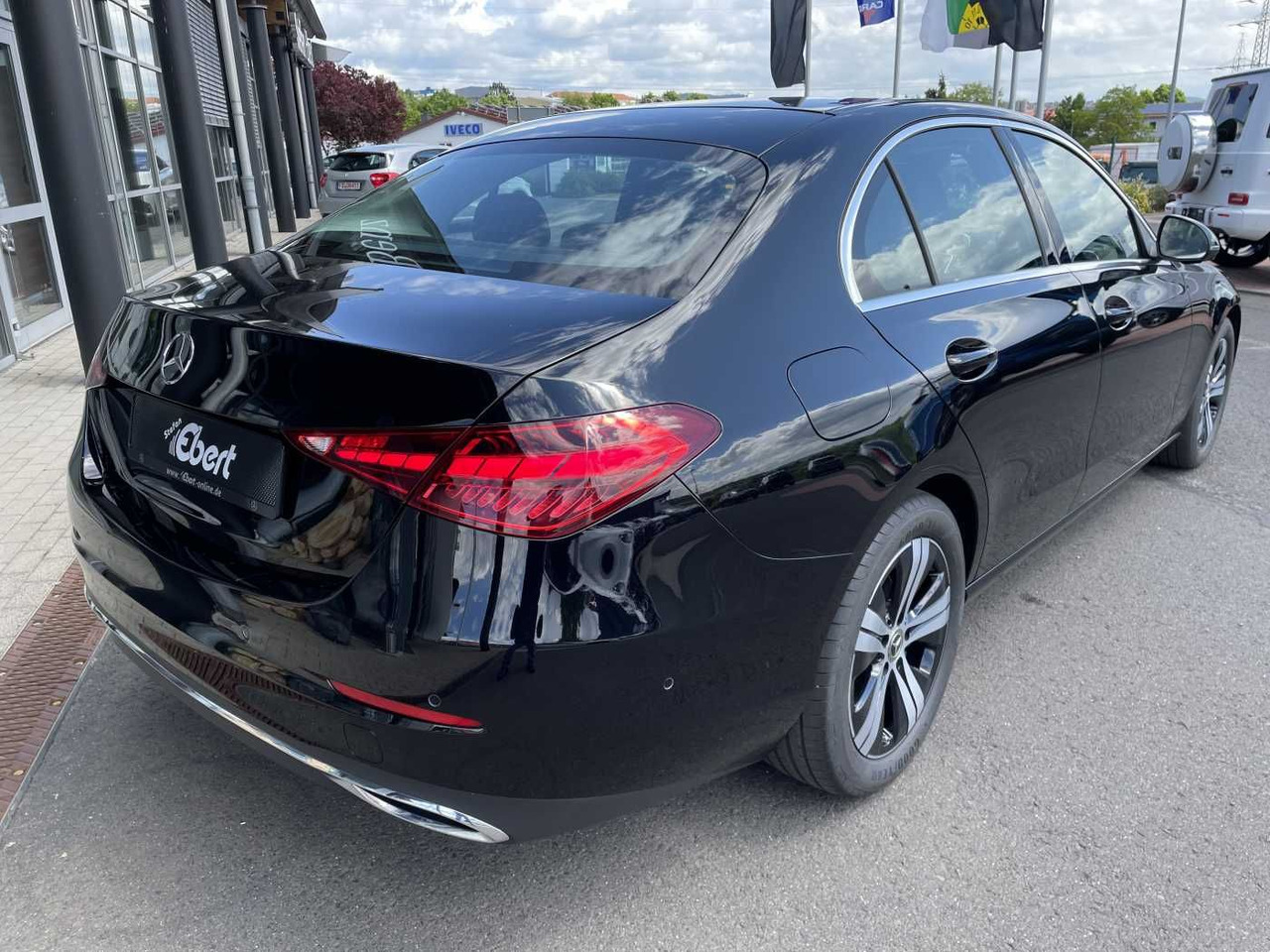 Mercedes-Benz C 180 9G Avantgarde Memory+Distr+ 360°+Keyless+L - Λιμουζίνα/ Sedan: φωτογραφία 4 Mercedes-Benz C 180 9G Avantgarde Memory+Distr+ 360°+Keyless+L - Λιμουζίνα/ Sedan: φωτογραφία 4