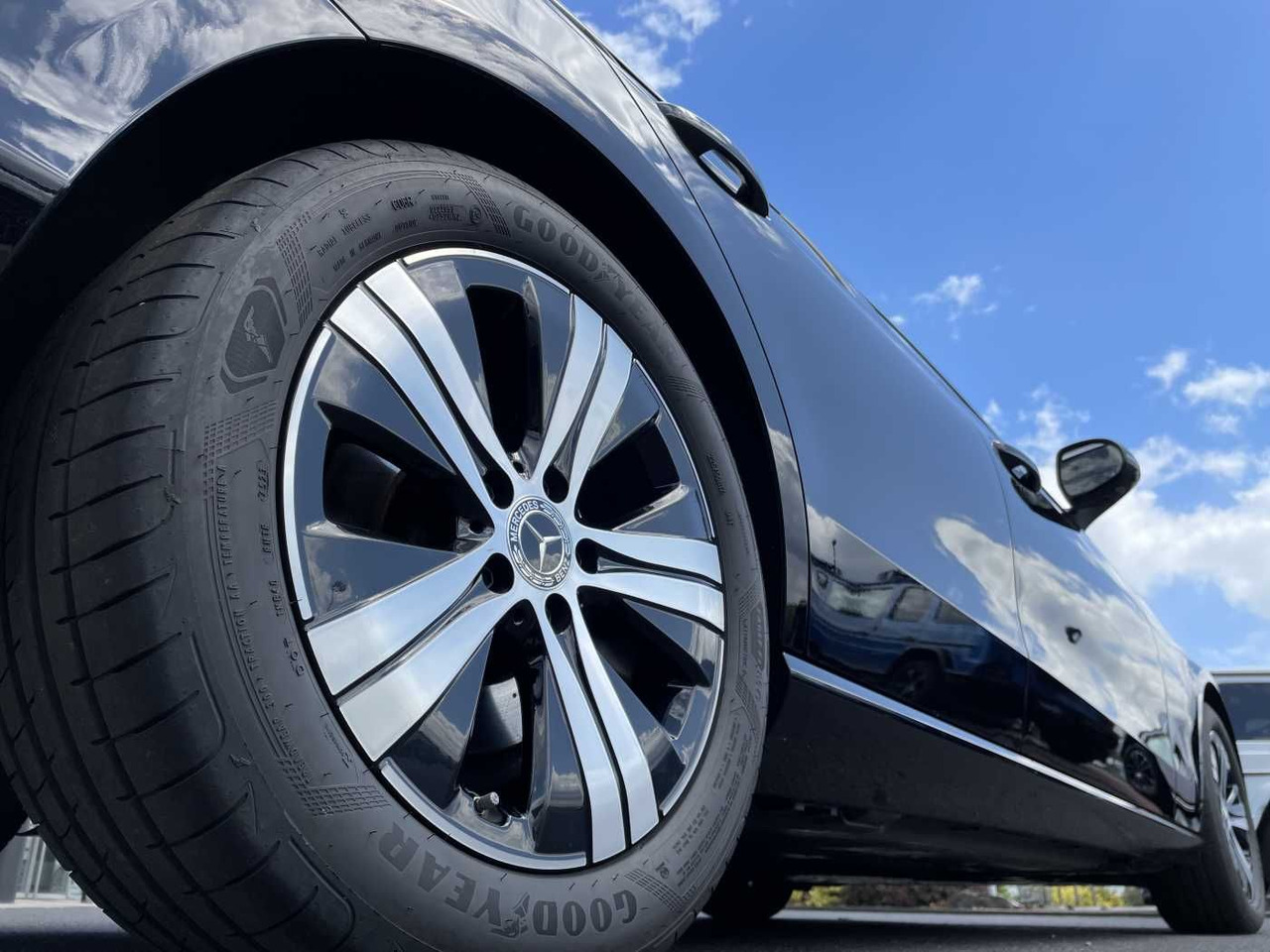 Mercedes-Benz C 180 9G Avantgarde Memory+Distr+ 360°+Keyless+L - Λιμουζίνα/ Sedan: φωτογραφία 5 Mercedes-Benz C 180 9G Avantgarde Memory+Distr+ 360°+Keyless+L - Λιμουζίνα/ Sedan: φωτογραφία 5