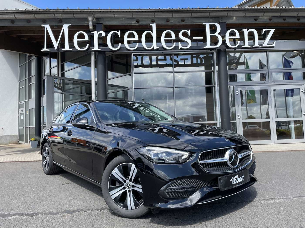 Mercedes-Benz C 180 9G Avantgarde Memory+Distr+ 360°+Keyless+L - Λιμουζίνα/ Sedan: φωτογραφία 1 Mercedes-Benz C 180 9G Avantgarde Memory+Distr+ 360°+Keyless+L - Λιμουζίνα/ Sedan: φωτογραφία 1