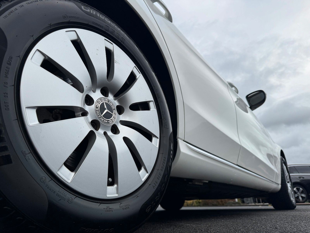 Mercedes-Benz C 180d T LED+RKamera+SHZ+DAB - Station wagon: φωτογραφία 5 Mercedes-Benz C 180d T LED+RKamera+SHZ+DAB - Station wagon: φωτογραφία 5