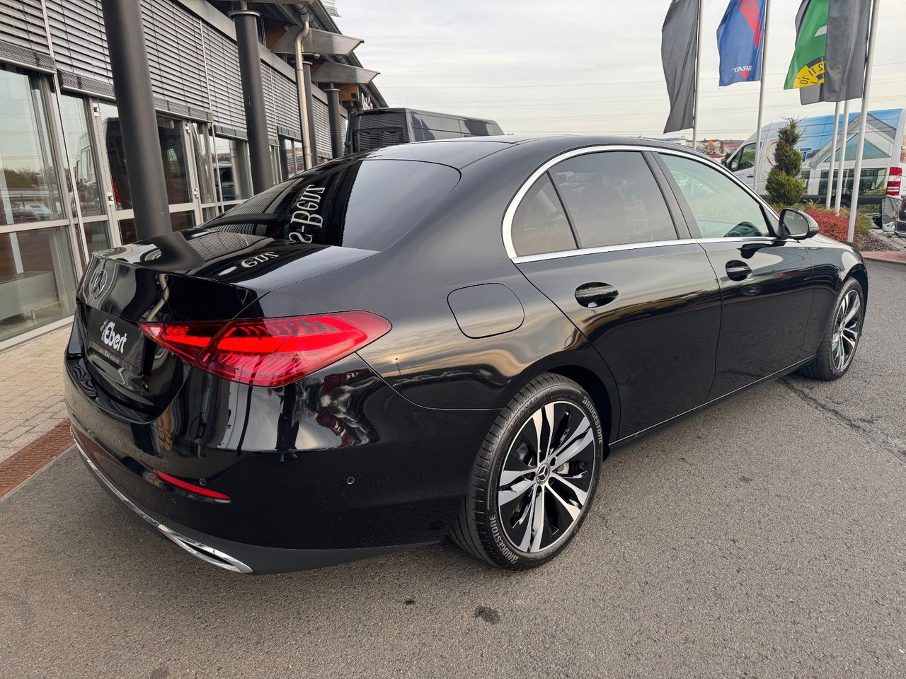 Mercedes-Benz C 220d Avantgarde+Pano+HUD+RFK+TotW+AmbiPrem - Λιμουζίνα/ Sedan: φωτογραφία 5 Mercedes-Benz C 220d Avantgarde+Pano+HUD+RFK+TotW+AmbiPrem - Λιμουζίνα/ Sedan: φωτογραφία 5