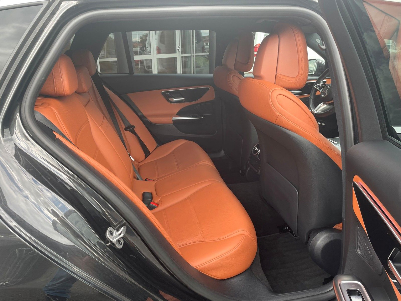 Mercedes-Benz C 300 e T AVANTGARDE R-Kamera+TOTW+Carplay - Station wagon: φωτογραφία 3 Mercedes-Benz C 300 e T AVANTGARDE R-Kamera+TOTW+Carplay - Station wagon: φωτογραφία 3