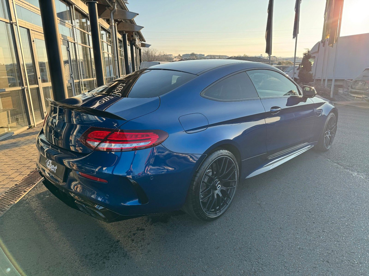 Mercedes-Benz C 63 AMG Coupe+AeroP+Distr+Sportsitze+360 - Κουπέ αυτοκίνητο: φωτογραφία 4 Mercedes-Benz C 63 AMG Coupe+AeroP+Distr+Sportsitze+360 - Κουπέ αυτοκίνητο: φωτογραφία 4
