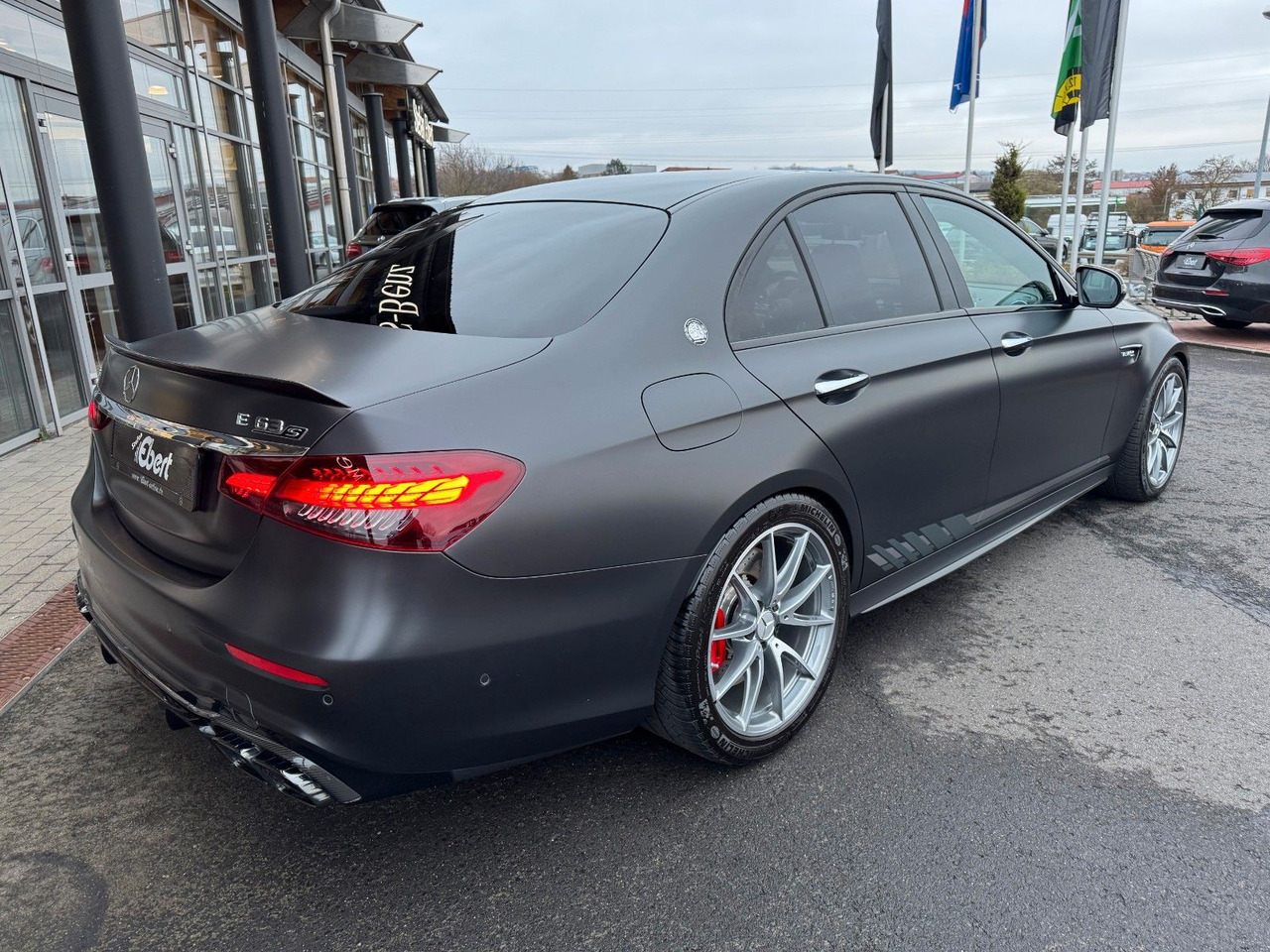 Mercedes-Benz E 63 AMG S FinalEd+Pano+Burm+STH+Memory+HUD - Λιμουζίνα/ Sedan: φωτογραφία 5 Mercedes-Benz E 63 AMG S FinalEd+Pano+Burm+STH+Memory+HUD - Λιμουζίνα/ Sedan: φωτογραφία 5