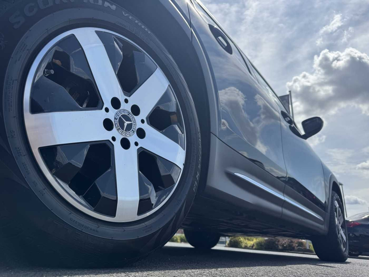 Mercedes-Benz GLB 180 Progressive+AHK+RKamera+LED+ IHC+DAB - SUV: φωτογραφία 5 Mercedes-Benz GLB 180 Progressive+AHK+RKamera+LED+ IHC+DAB - SUV: φωτογραφία 5