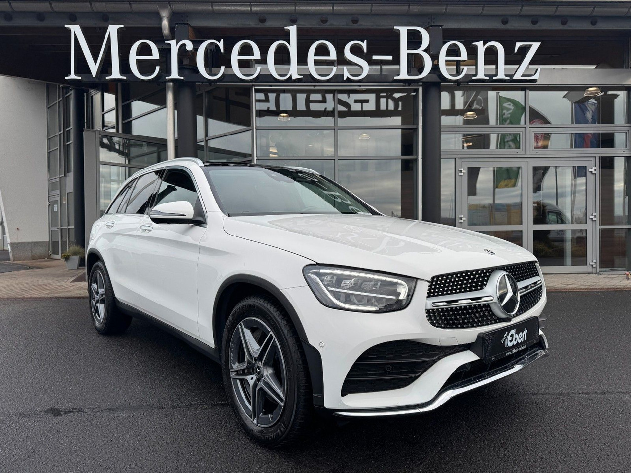 Mercedes-Benz GLC 200 4M AMG+Pano+Distr+StandH+AHK+360+HUD - SUV: φωτογραφία 2 Mercedes-Benz GLC 200 4M AMG+Pano+Distr+StandH+AHK+360+HUD - SUV: φωτογραφία 2