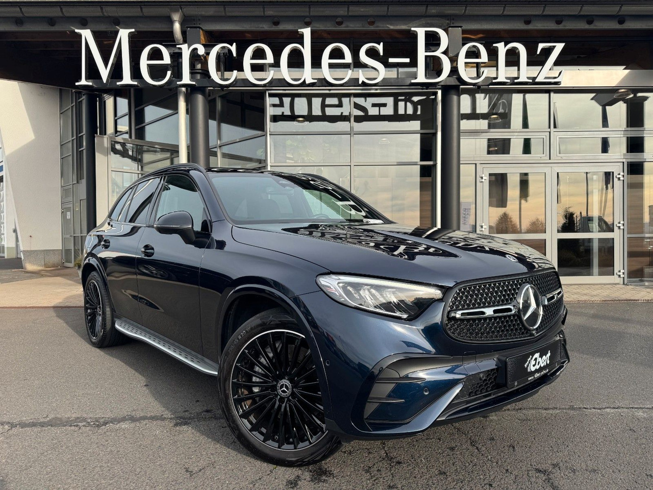 Mercedes-Benz GLC 300 4M+AMG+Pano+Burm+360+Memory - SUV: φωτογραφία 1 Mercedes-Benz GLC 300 4M+AMG+Pano+Burm+360+Memory - SUV: φωτογραφία 1